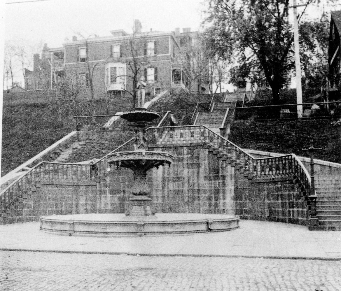 Monument Terrace 1